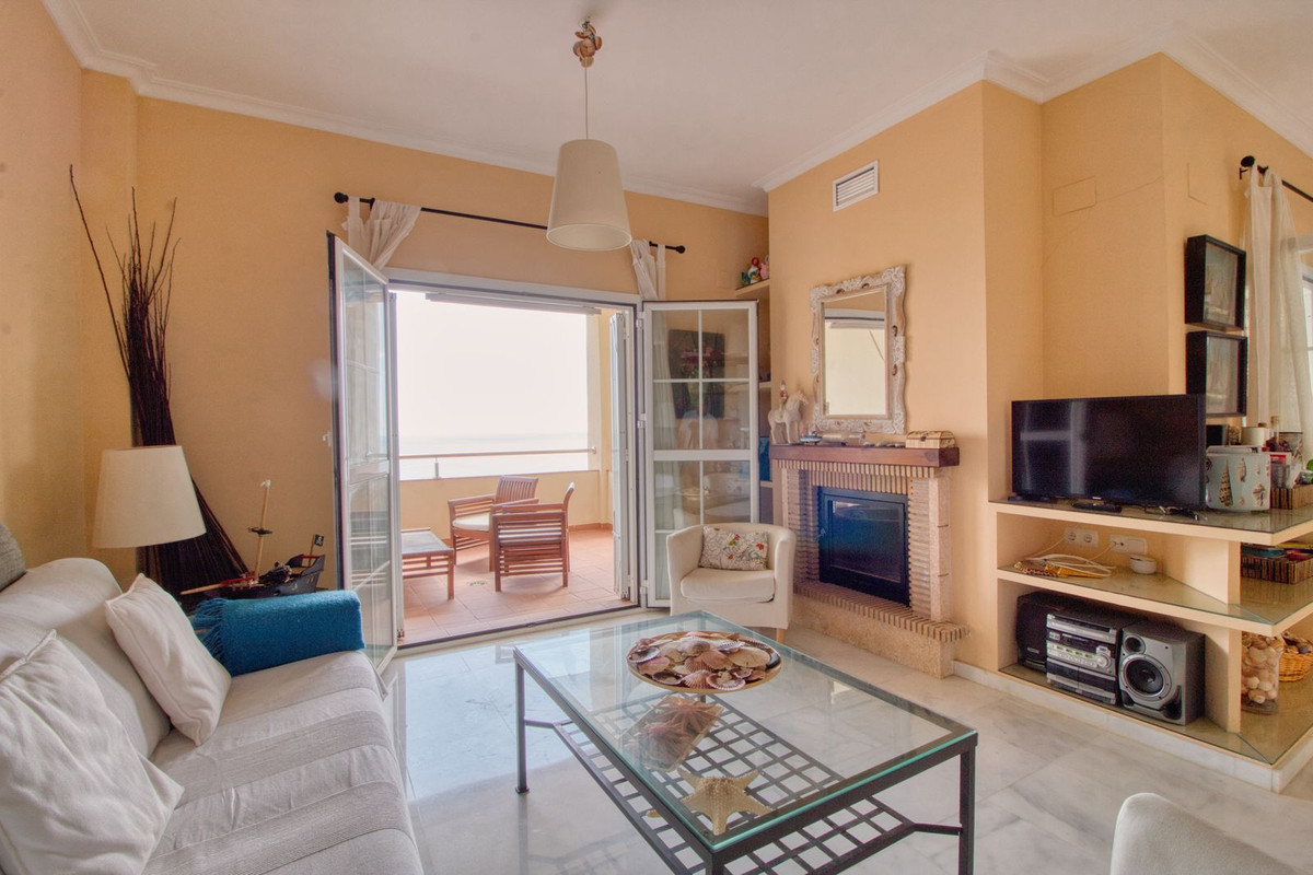 Se vende Apartamento Planta Media de 3 dormitorios en Costa Del Sol, Málaga, España