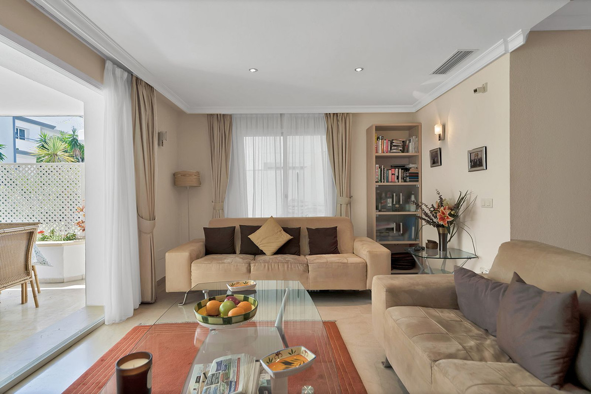 2 Bed Apartment for sale in New Golden Mile Costa Del Sol, Málaga, Spain