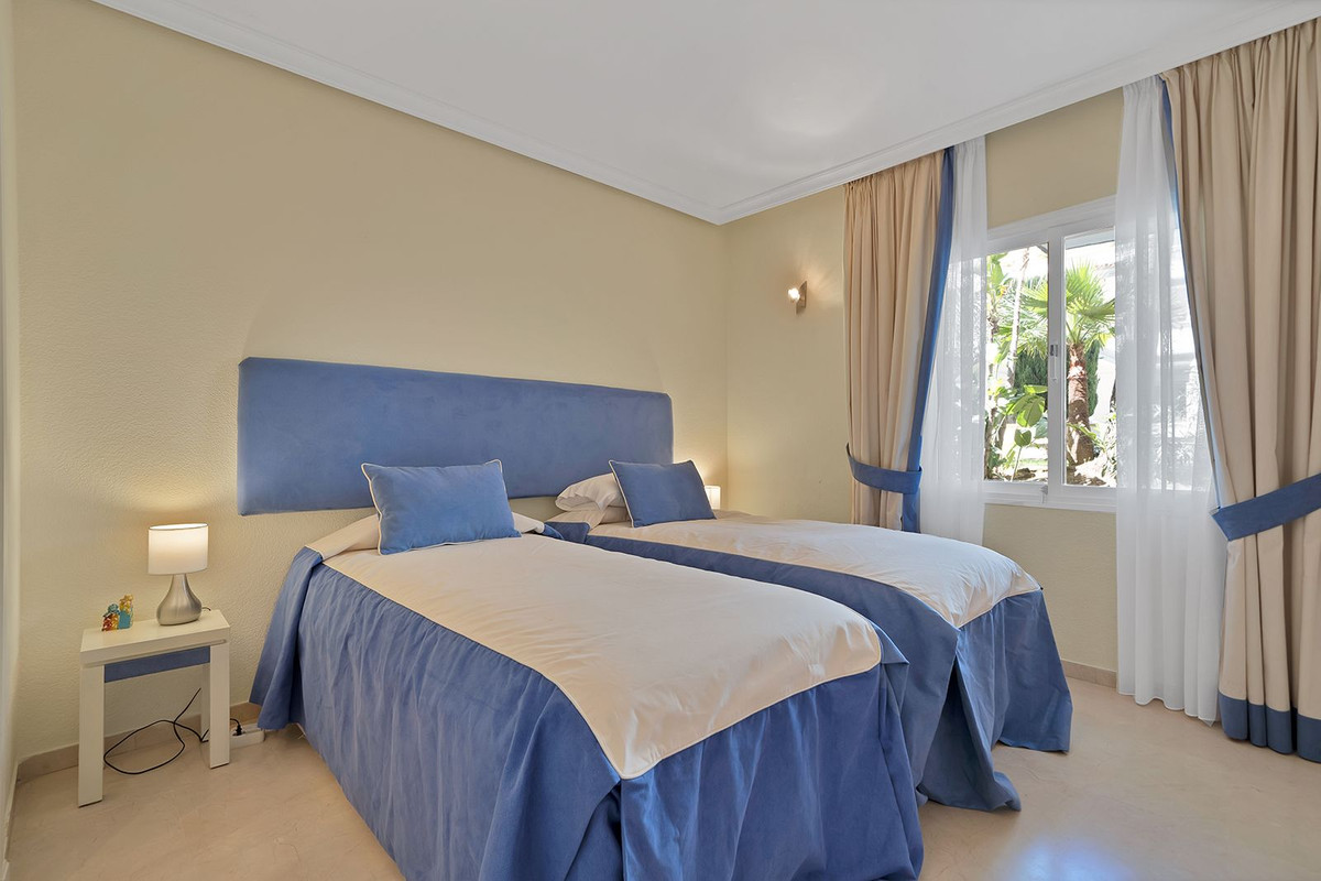 2 Bed Apartment for sale in New Golden Mile Costa Del Sol, Málaga, Spain