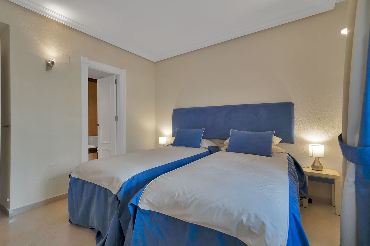 2 Bed Apartment for sale in New Golden Mile Costa Del Sol, Málaga, Spain