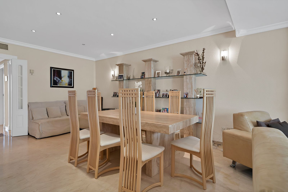 2 Bed Apartment for sale in New Golden Mile Costa Del Sol, Málaga, Spain