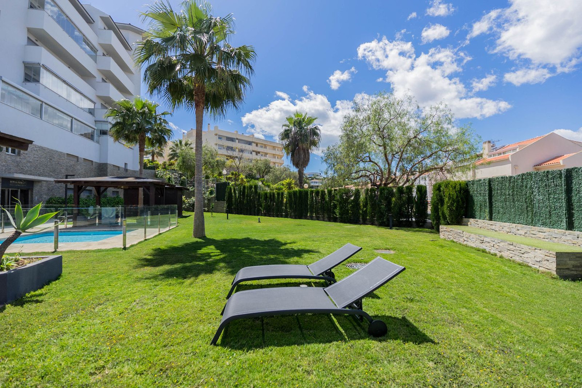 3 Bed Apartment for sale in Fuengirola Costa Del Sol, Málaga, Spain