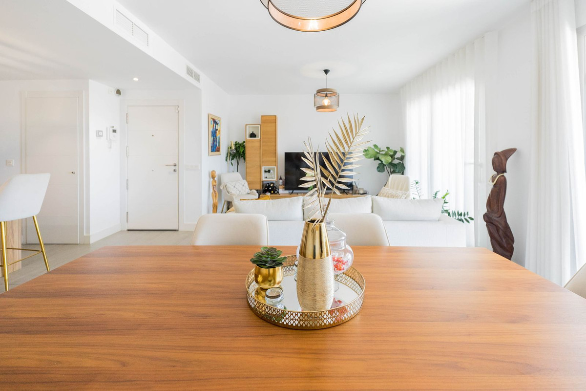 3 Bed Apartment for sale in Fuengirola Costa Del Sol, Málaga, Spain