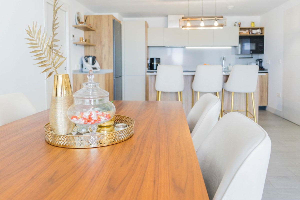 3 Bed Apartment for sale in Fuengirola Costa Del Sol, Málaga, Spain