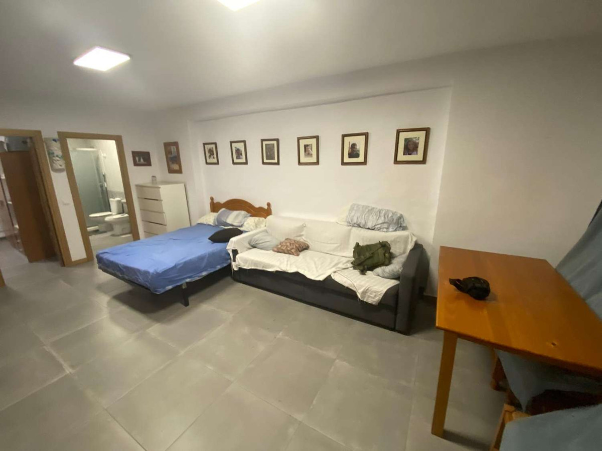 1 Bed Apartment for sale in Fuengirola Costa Del Sol, Málaga, Spain