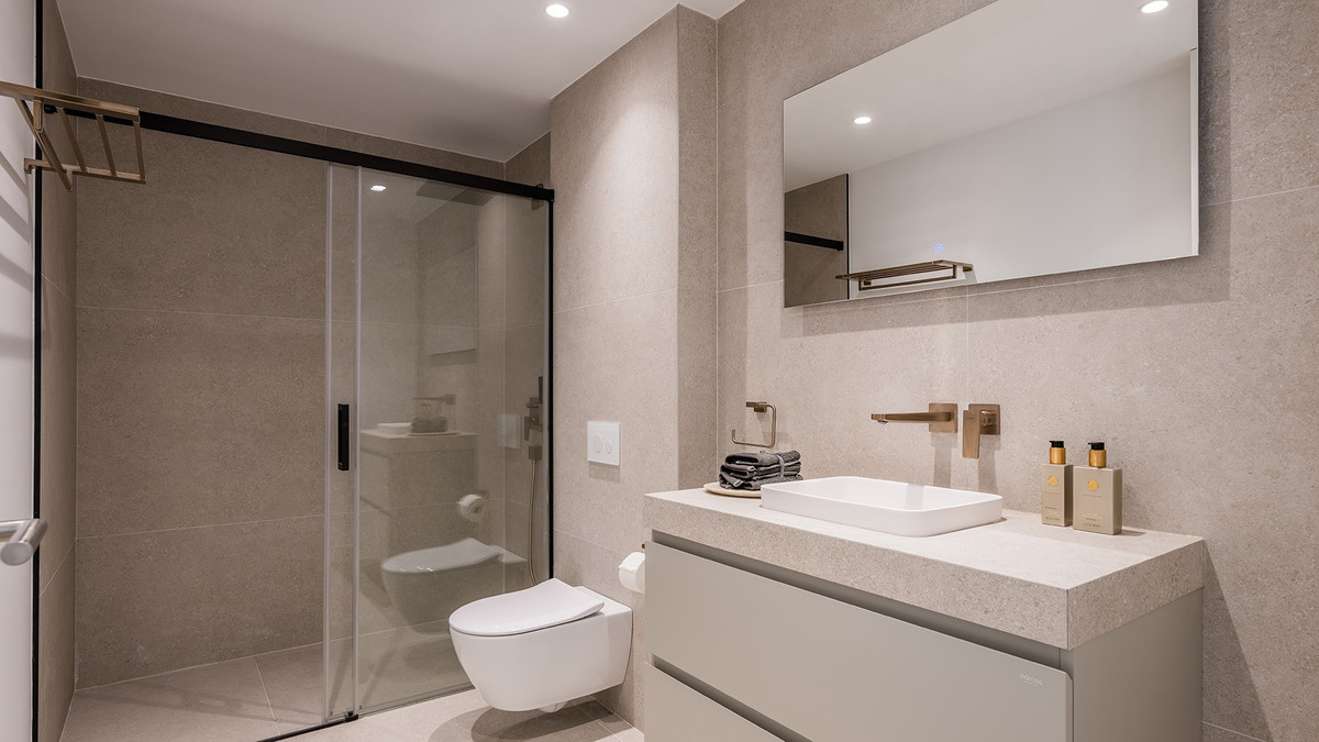 Se vende Villa - Chalet de 6 dormitorios en Costa Del Sol, Málaga, España