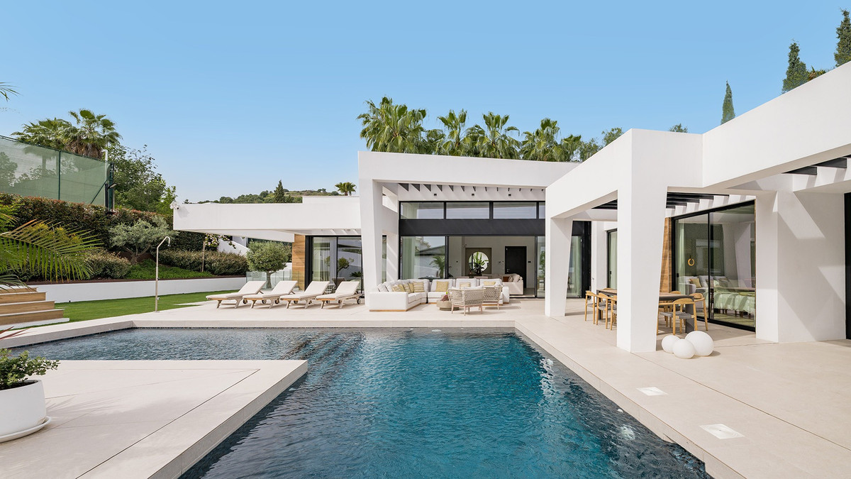 Se vende Villa - Chalet de 6 dormitorios en Costa Del Sol, Málaga, España
