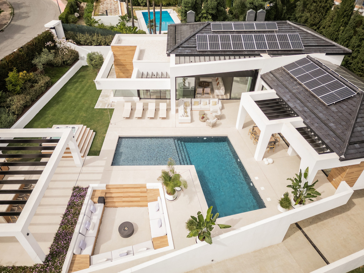 Se vende Villa - Chalet de 6 dormitorios en Costa Del Sol, Málaga, España