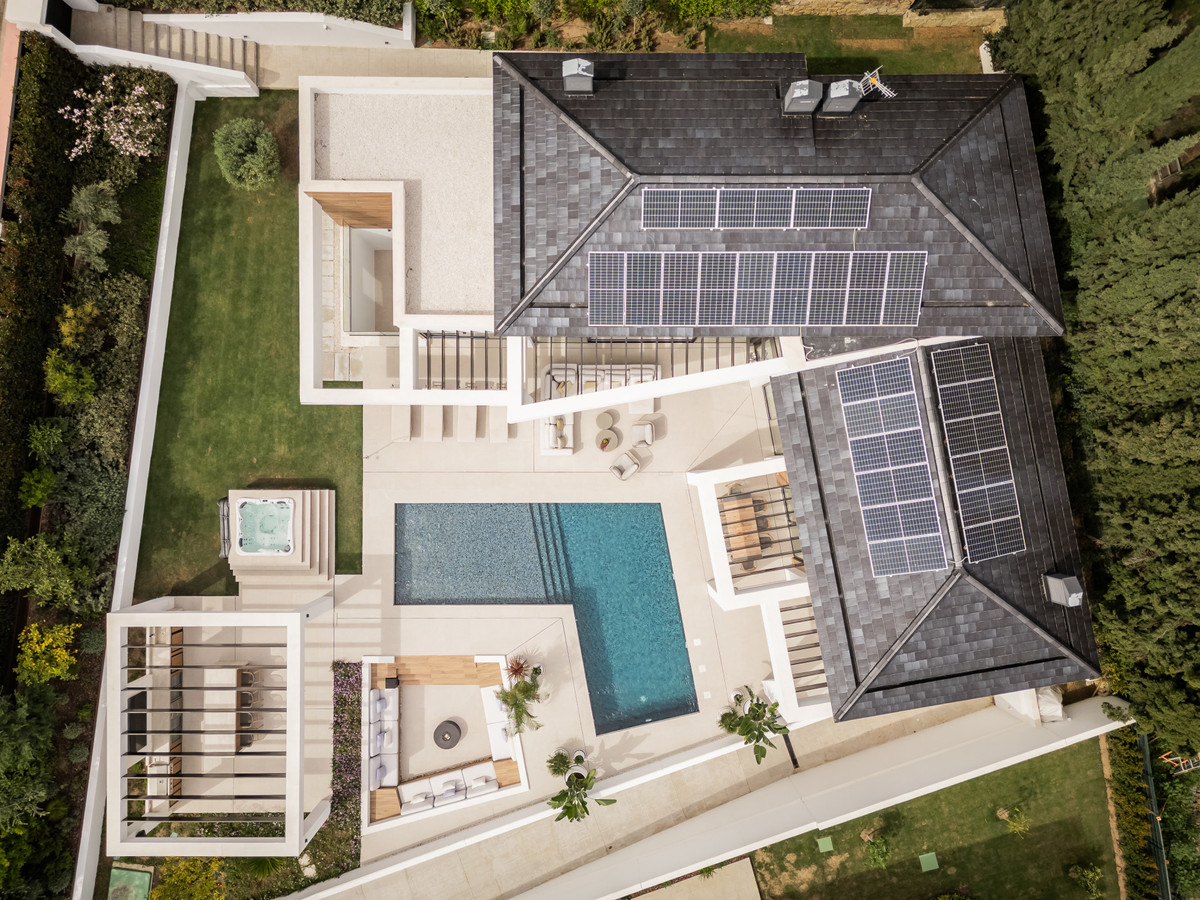 Se vende Villa - Chalet de 6 dormitorios en Costa Del Sol, Málaga, España