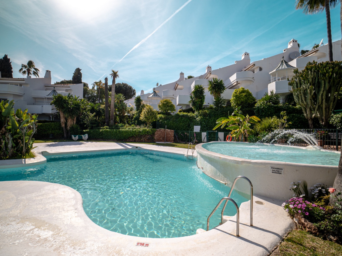 3 Bed Townhouse for sale in Sierra Blanca Costa Del Sol, Málaga, Spain