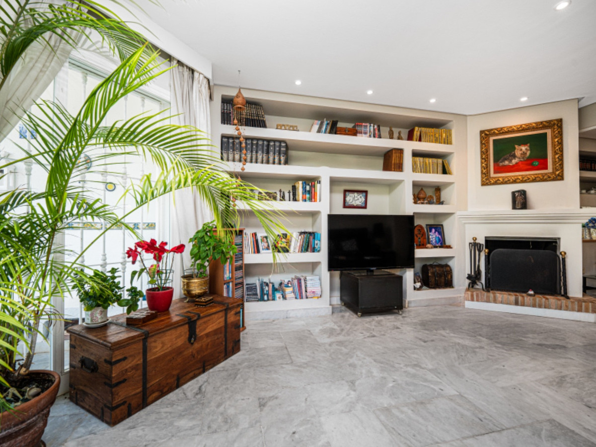 3 Bed Townhouse for sale in Sierra Blanca Costa Del Sol, Málaga, Spain