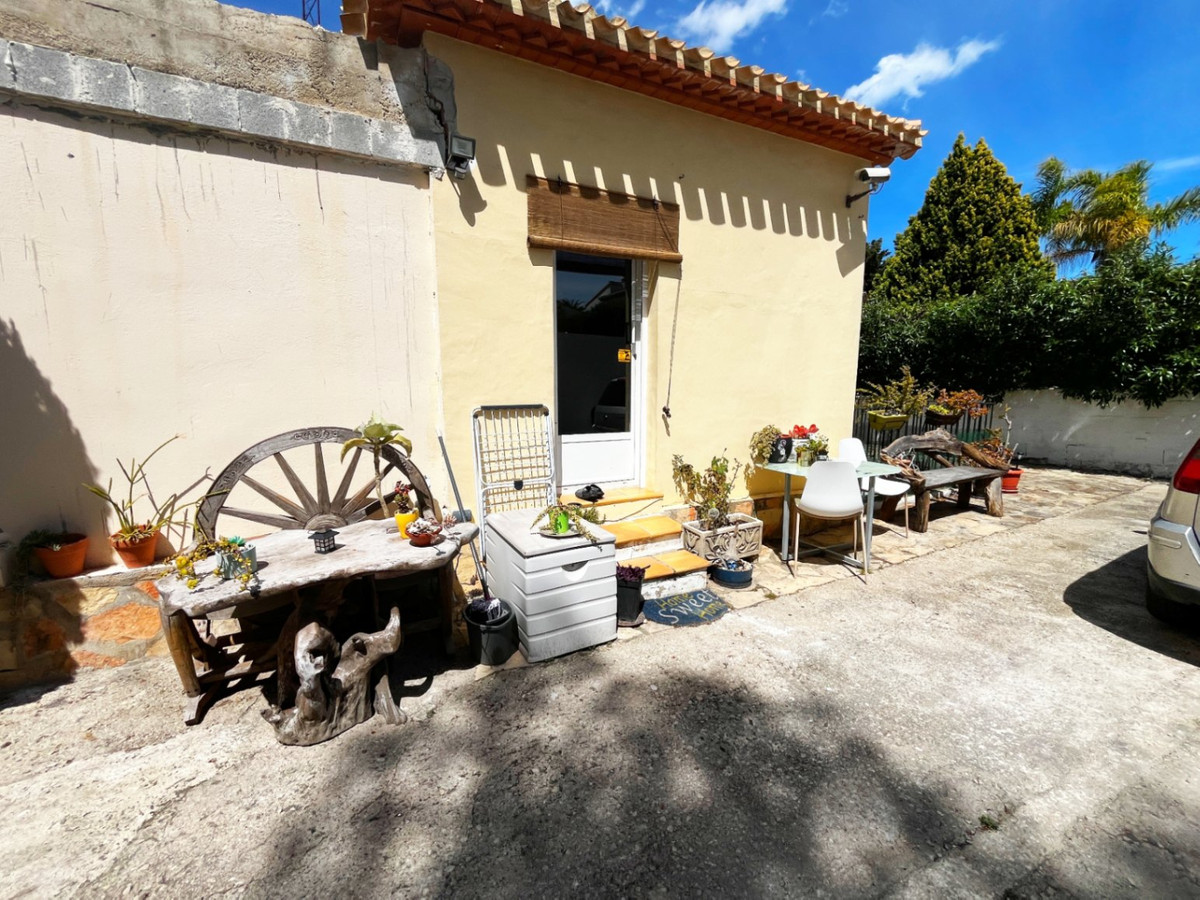 Se vende Villa - Chalet de 4 dormitorios en Costa Blanca, Alicante, España