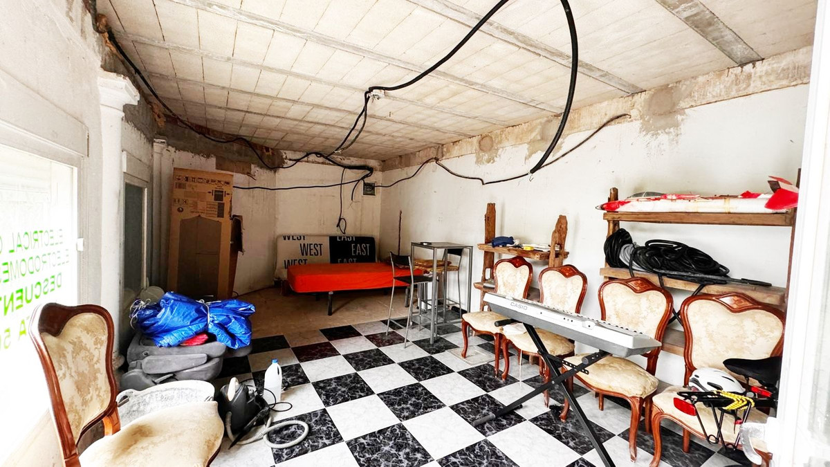 Se vende Villa - Chalet de 4 dormitorios en Costa Blanca, Alicante, España
