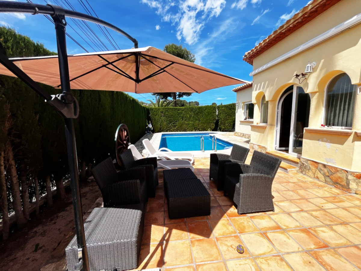 Se vende Villa - Chalet de 4 dormitorios en Costa Blanca, Alicante, España