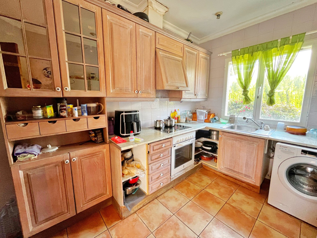 Se vende Villa - Chalet de 4 dormitorios en Costa Blanca, Alicante, España