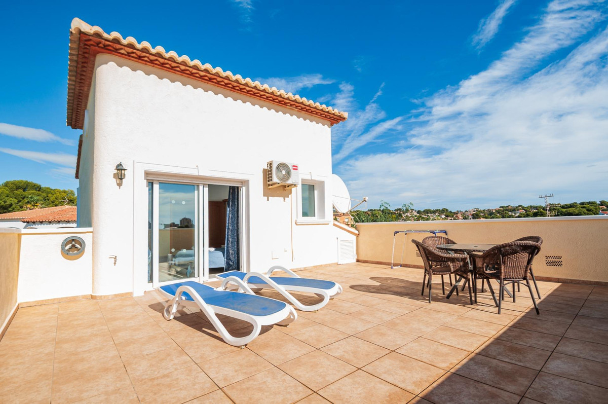 Se vende Villa - Chalet de 3 dormitorios en Costa Blanca, Alicante, España
