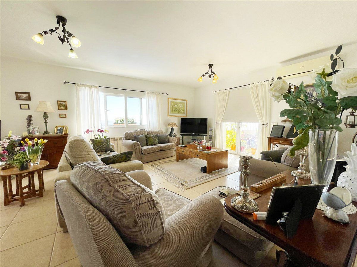 Se vende Villa - Chalet de 3 dormitorios en Costa Blanca, Alicante, España