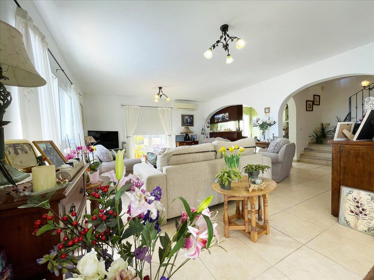 Se vende Villa - Chalet de 3 dormitorios en Costa Blanca, Alicante, España