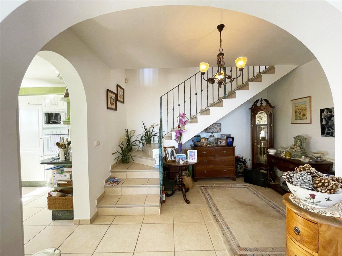 Se vende Villa - Chalet de 3 dormitorios en Costa Blanca, Alicante, España