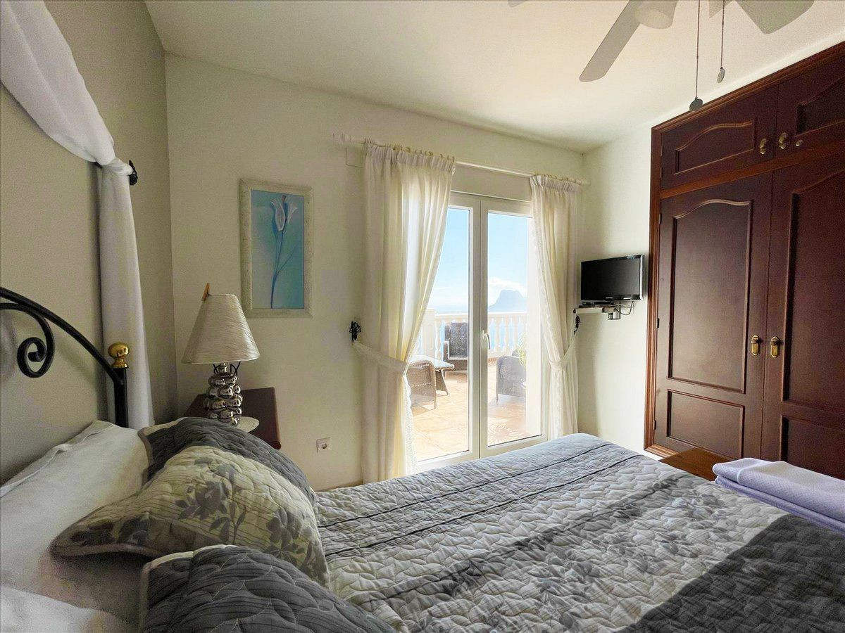 Se vende Villa - Chalet de 3 dormitorios en Costa Blanca, Alicante, España