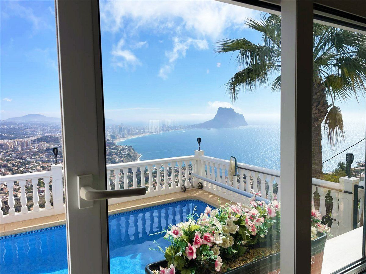 Se vende Villa - Chalet de 3 dormitorios en Costa Blanca, Alicante, España