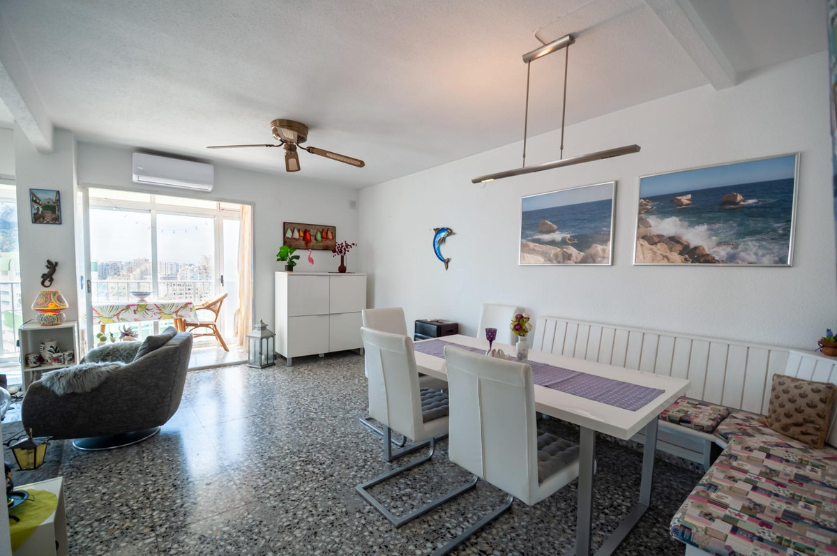 Se vende Apartamento Planta Media de 2 dormitorios en Costa Blanca, Alicante, España