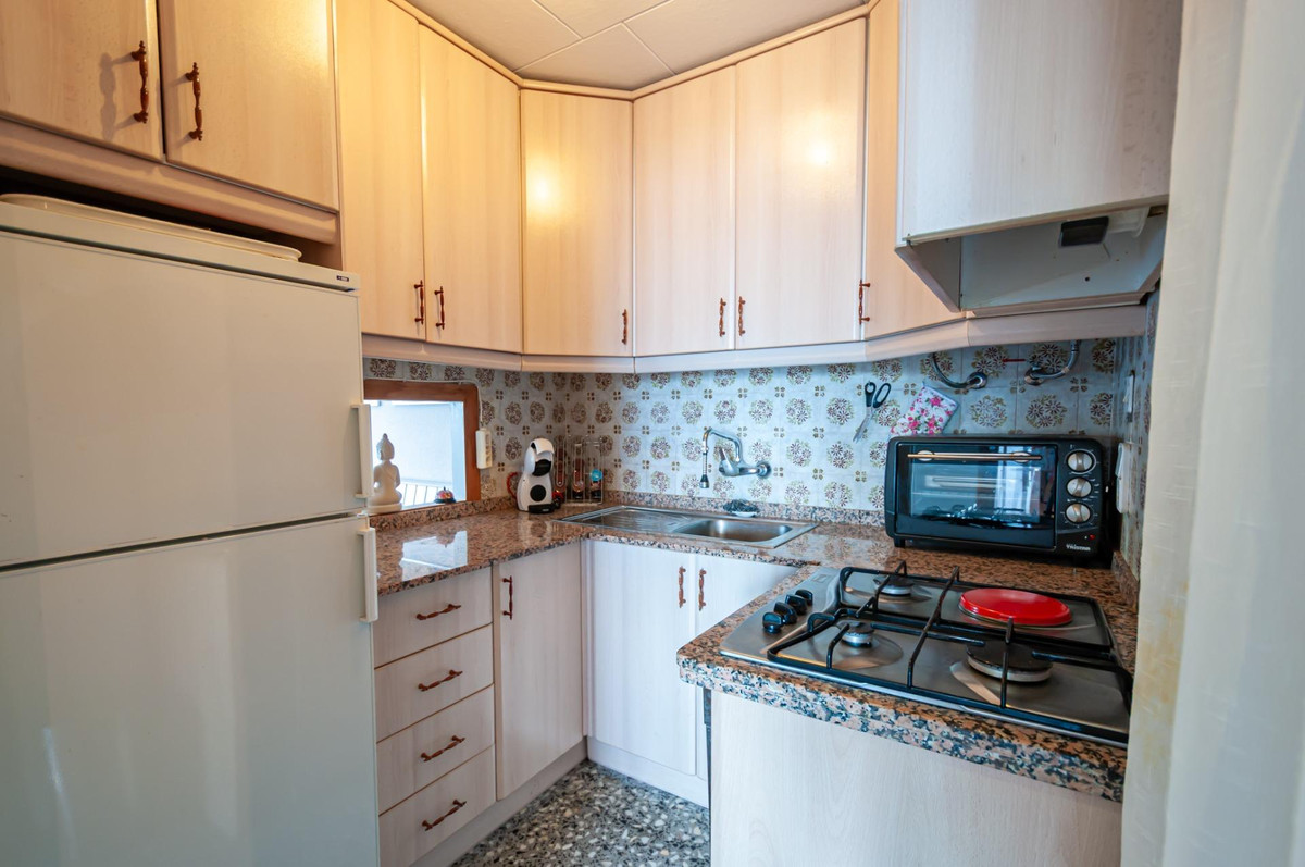 Se vende Apartamento Planta Media de 2 dormitorios en Costa Blanca, Alicante, España