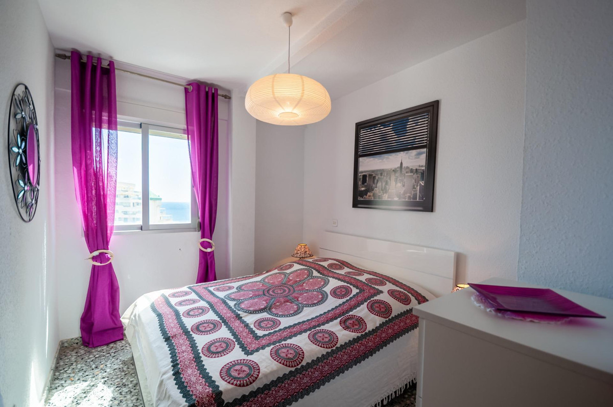 Se vende Apartamento Planta Media de 2 dormitorios en Costa Blanca, Alicante, España