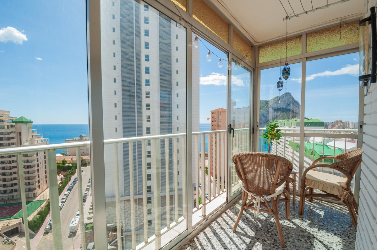 Se vende Apartamento Planta Media de 2 dormitorios en Costa Blanca, Alicante, España
