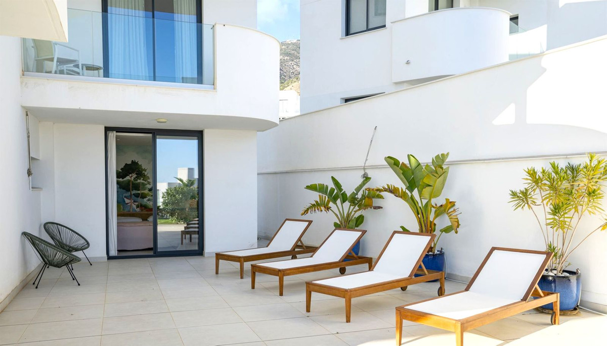 3 Bed Apartment for sale in Higueron Costa Del Sol, Málaga, Spain