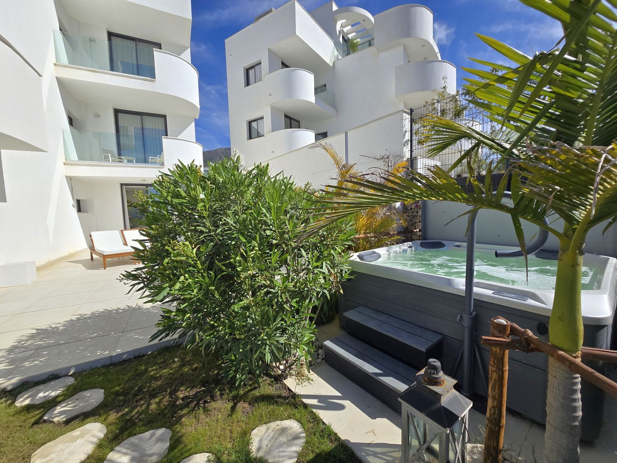 3 Bed Apartment for sale in Higueron Costa Del Sol, Málaga, Spain