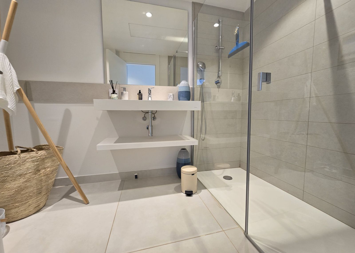 3 Bed Apartment for sale in Higueron Costa Del Sol, Málaga, Spain