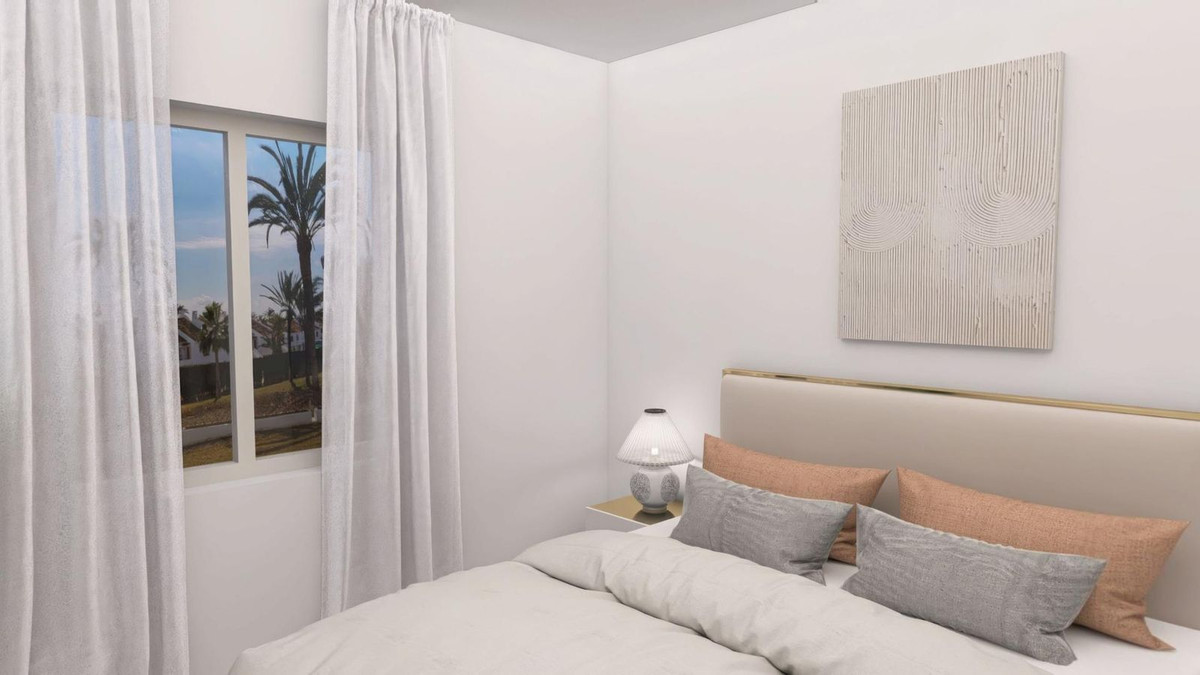 3 Bed Apartment for sale in Nueva Andalucía Costa Del Sol, Málaga, Spain