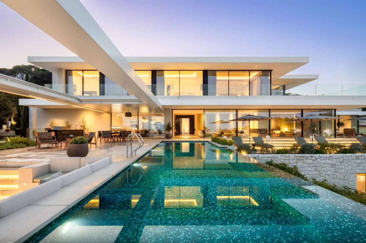 Se vende Villa - Chalet de 8 dormitorios en Costa Del Sol, Málaga, España