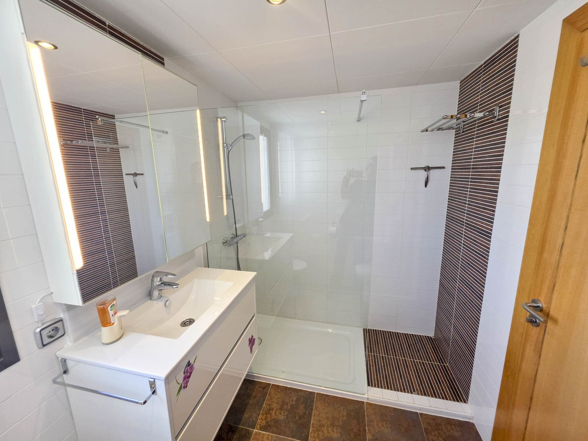 Se vende Ático de 2 dormitorios en Costa Del Sol, Málaga, España