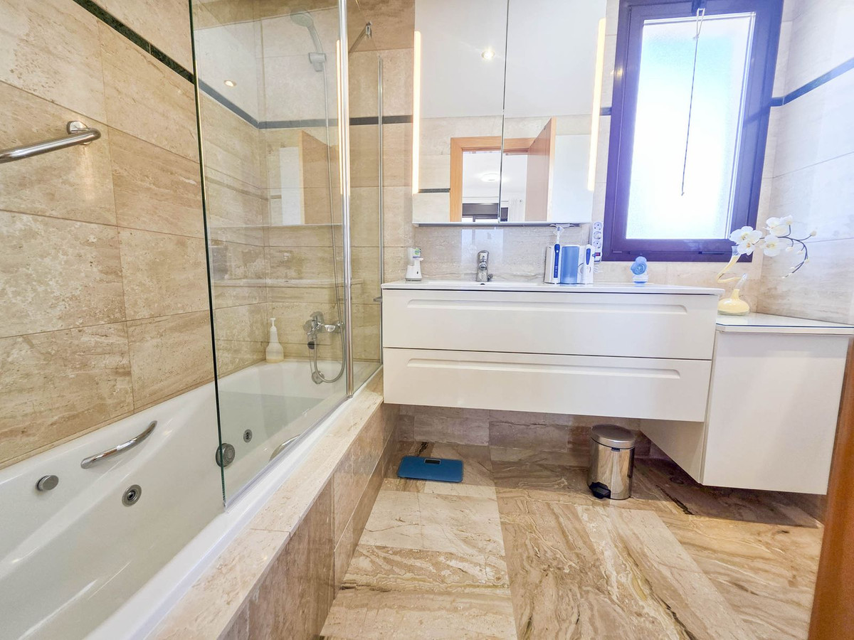 Se vende Ático de 2 dormitorios en Costa Del Sol, Málaga, España