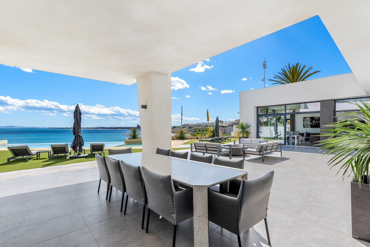 6 Bed Townhouse for sale in Cabo Roig Costa Blanca, Alicante, Spain