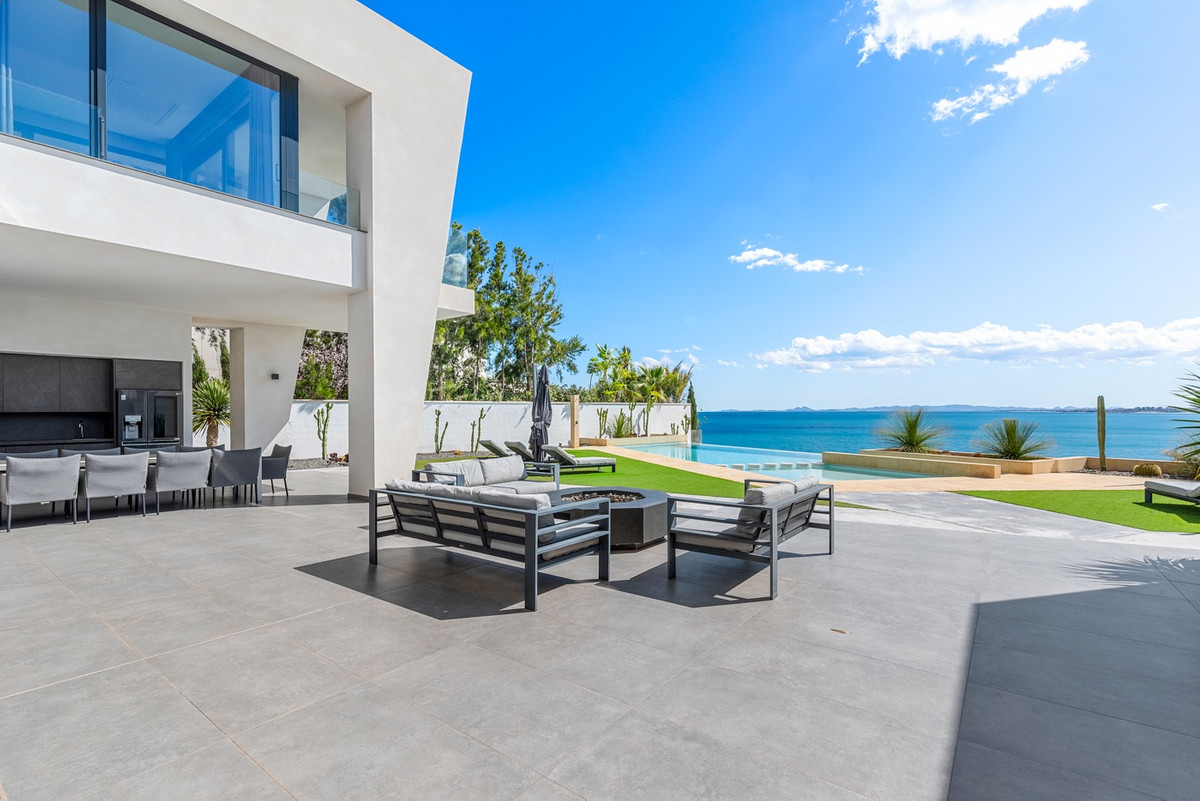 6 Bed Townhouse for sale in Cabo Roig Costa Blanca, Alicante, Spain