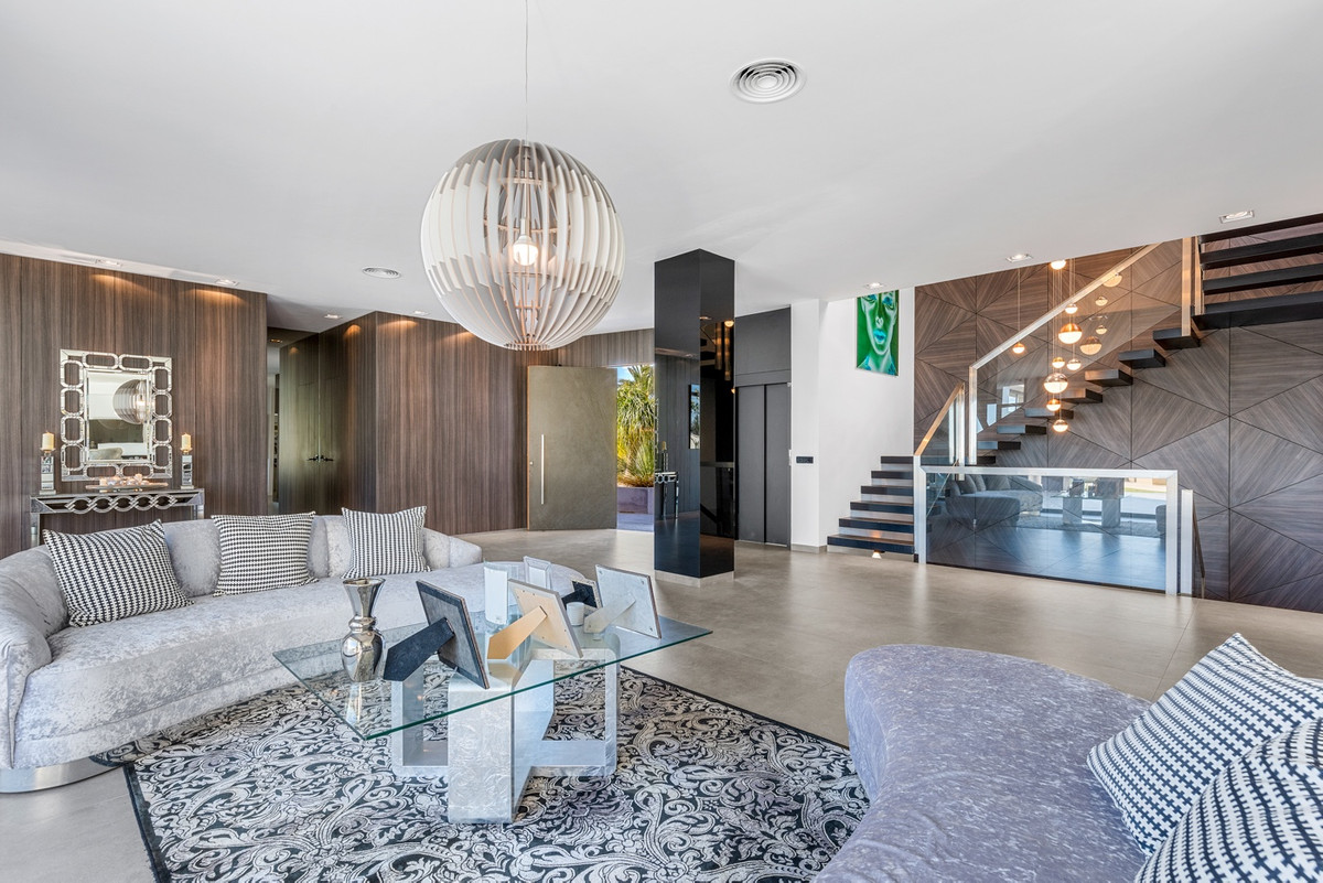 6 Bed Townhouse for sale in Cabo Roig Costa Blanca, Alicante, Spain