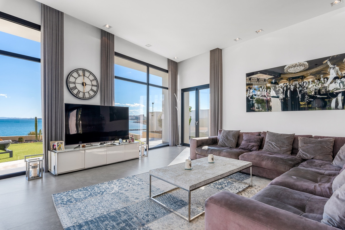 6 Bed Townhouse for sale in Cabo Roig Costa Blanca, Alicante, Spain