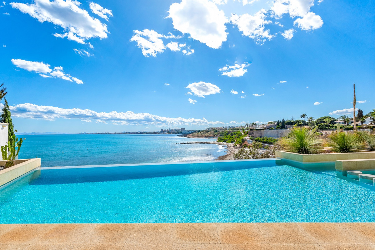 6 Bed Townhouse for sale in Cabo Roig Costa Blanca, Alicante, Spain