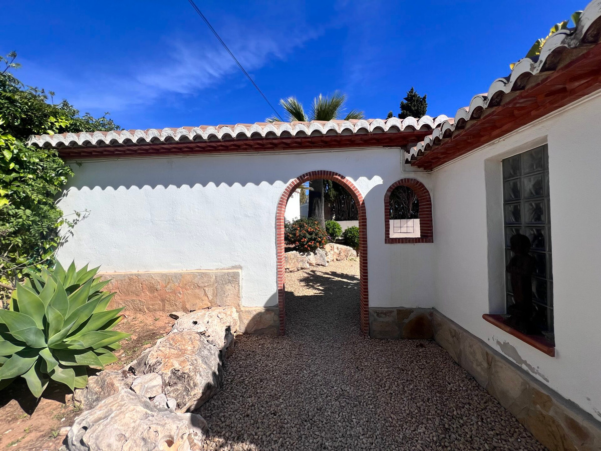 6 Bed Townhouse for sale in Javea Costa Blanca, Alicante, Spain