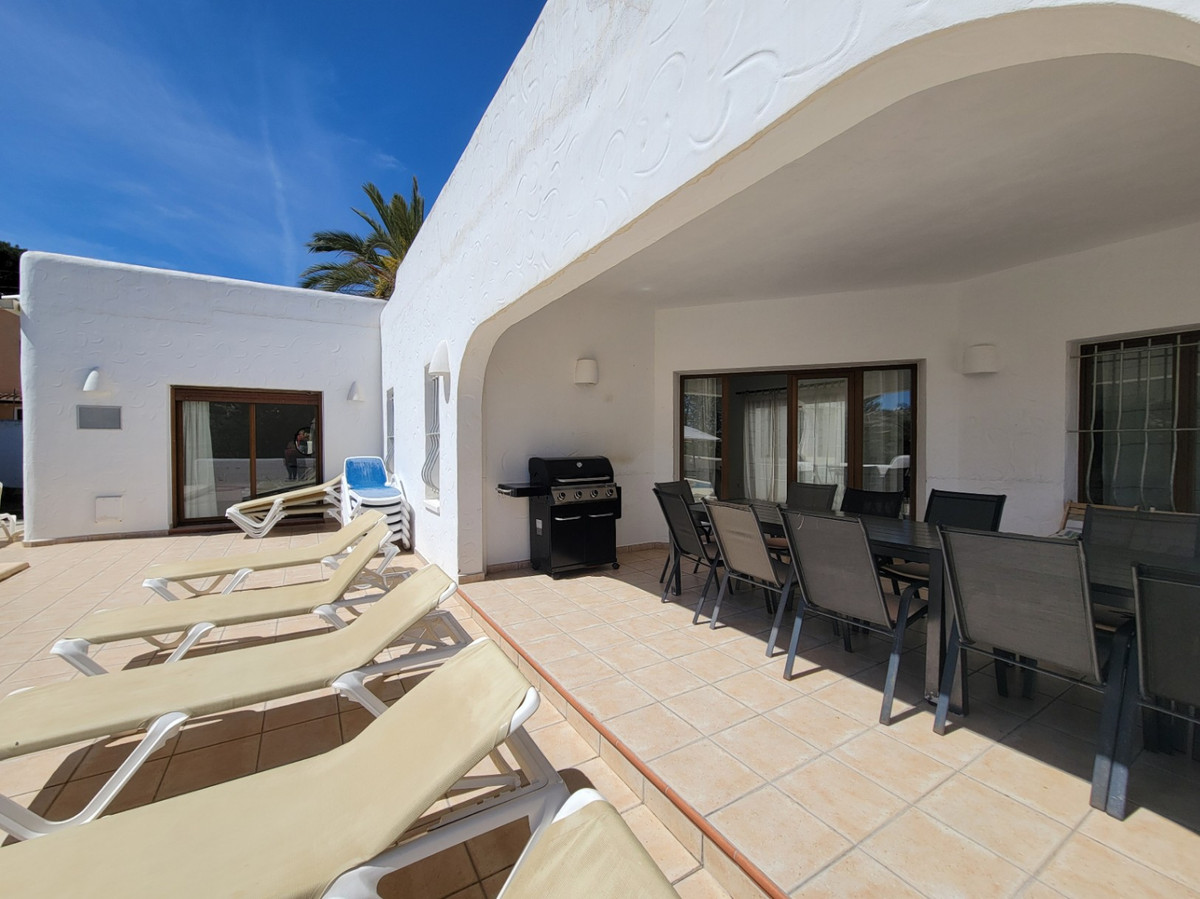 10 Bed Townhouse for sale in Moraira Costa Blanca, Alicante, Spain