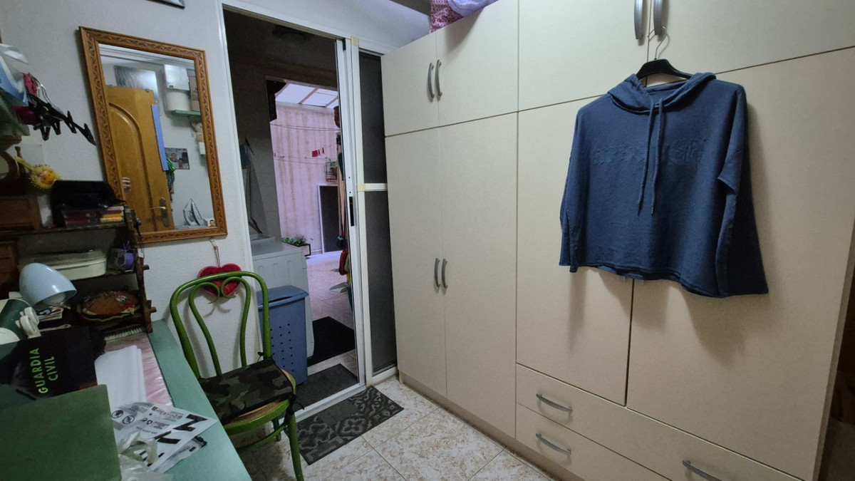 Se vende Apartamento Planta Media de 3 dormitorios en Costa Blanca, Alicante, España