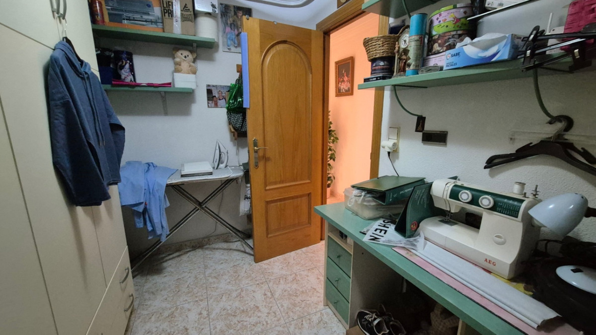 Se vende Apartamento Planta Media de 3 dormitorios en Costa Blanca, Alicante, España