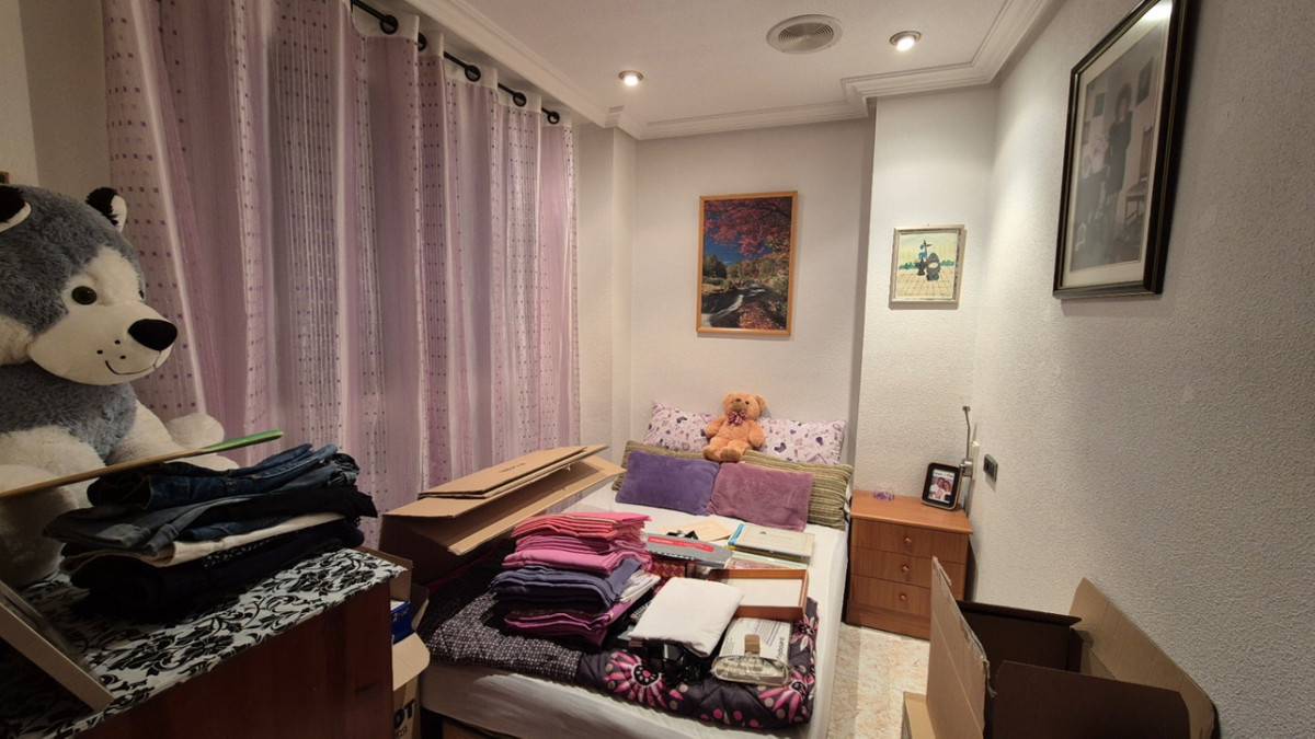 Se vende Apartamento Planta Media de 3 dormitorios en Costa Blanca, Alicante, España