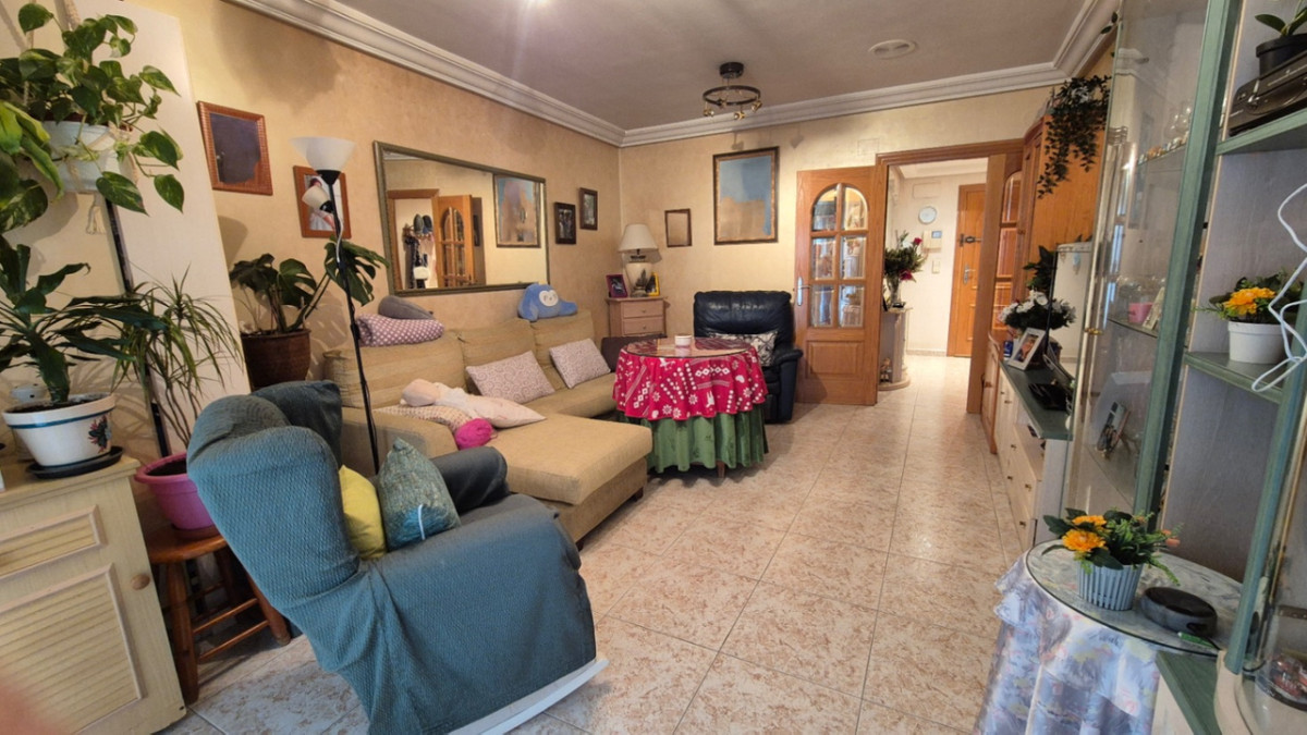 Se vende Apartamento Planta Media de 3 dormitorios en Costa Blanca, Alicante, España