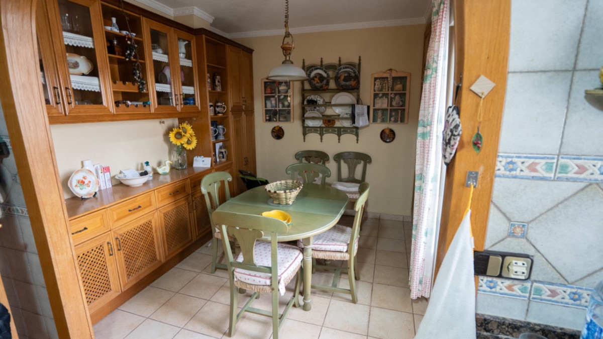Se vende Apartamento Planta Media de 3 dormitorios en Costa Blanca, Alicante, España