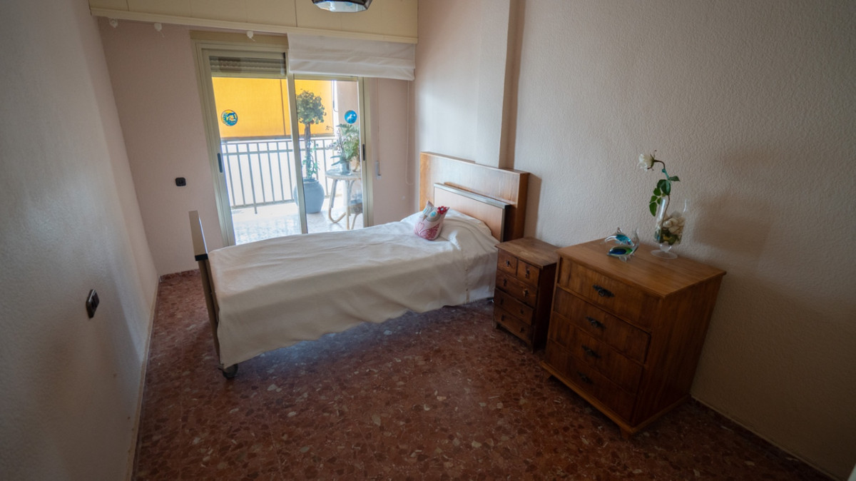 Se vende Apartamento Planta Media de 3 dormitorios en Costa Blanca, Alicante, España
