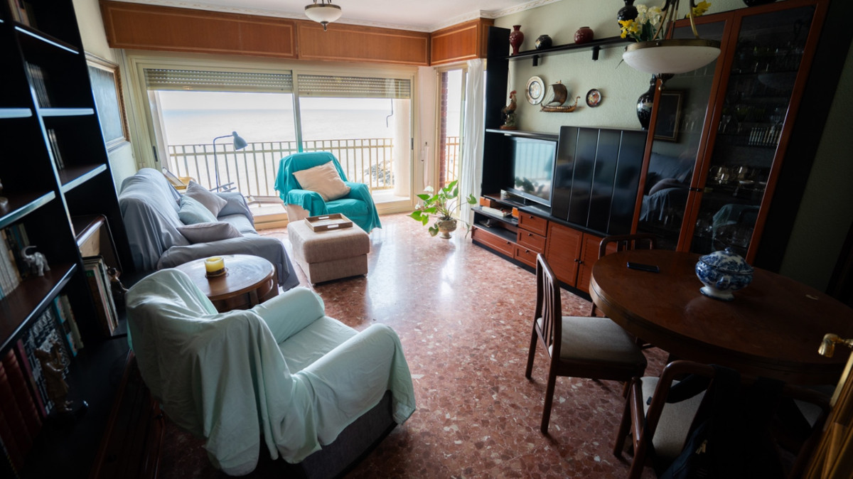 Se vende Apartamento Planta Media de 3 dormitorios en Costa Blanca, Alicante, España
